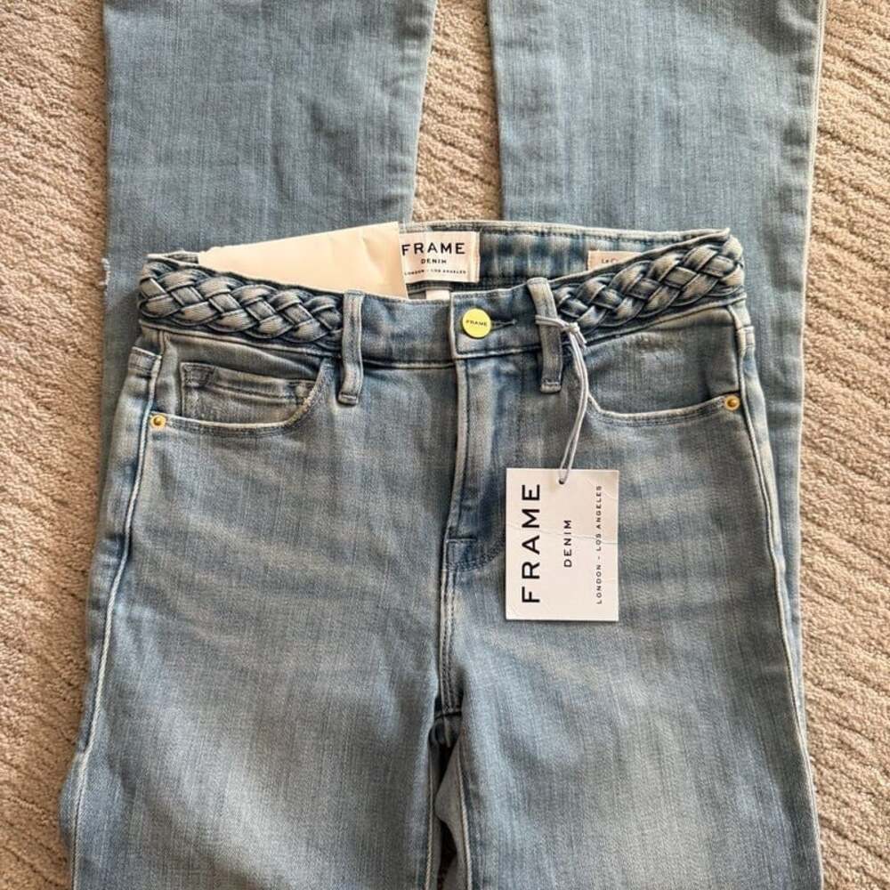 FRAME Mid-Rise Cropped Bootcut Jeans in Fountain, Size 26
